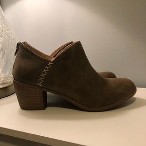 Memory foam booties
